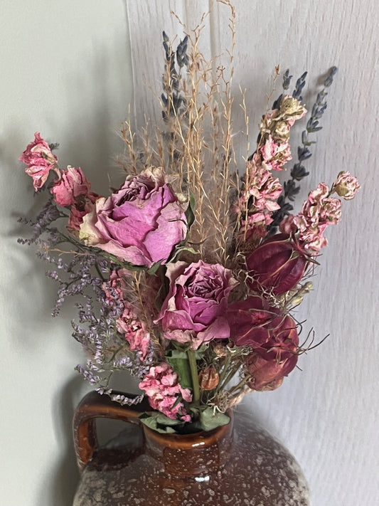 Letterbox Bouquet - In the pink