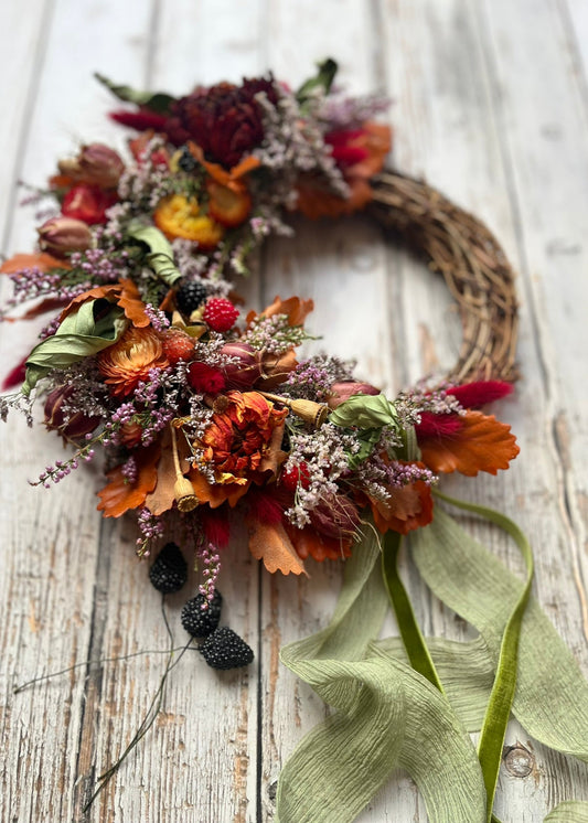 Dahlia, Heather & Blackberry Mini Autumn Wreath